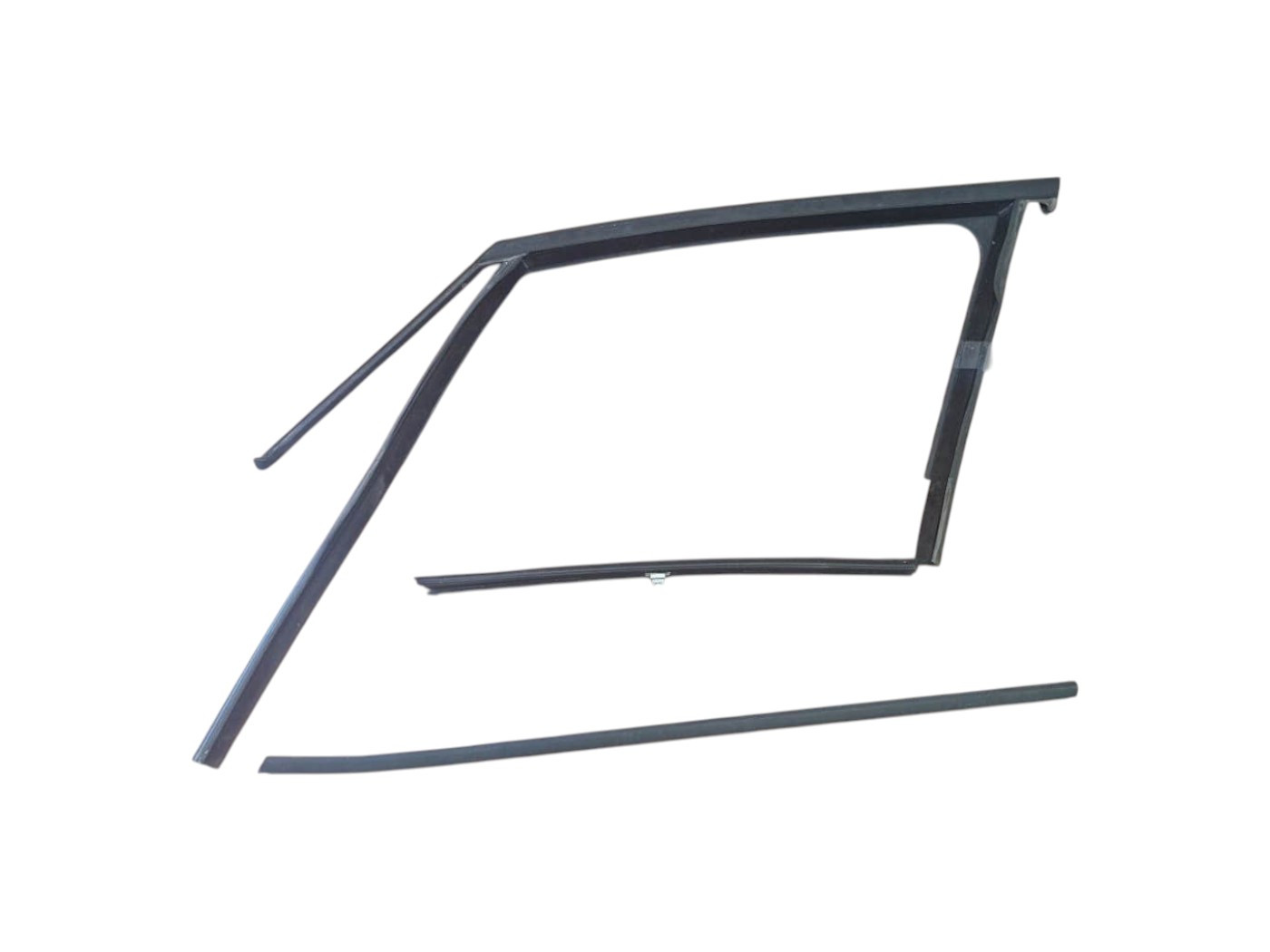 GUARNIZIONE PORTIERA ANTERIORE SINISTRA BMW Serie 2 Active Tourer (F45) 7326147 (14>18)