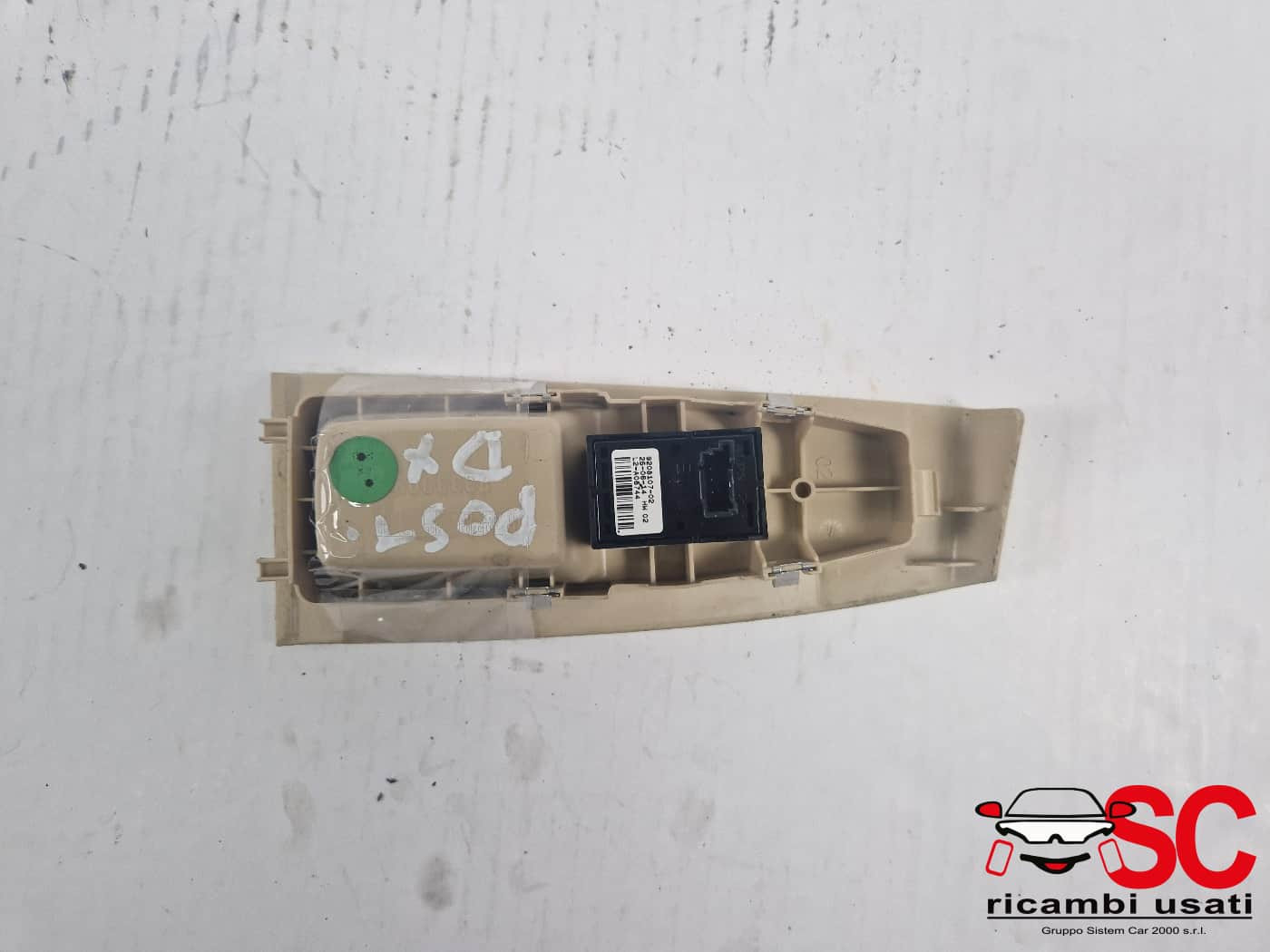 PULSANTE ALZAVETRO POSTERIORE DESTRO BMW Serie 2 Active Tourer (F45) 9208107 (14>18)