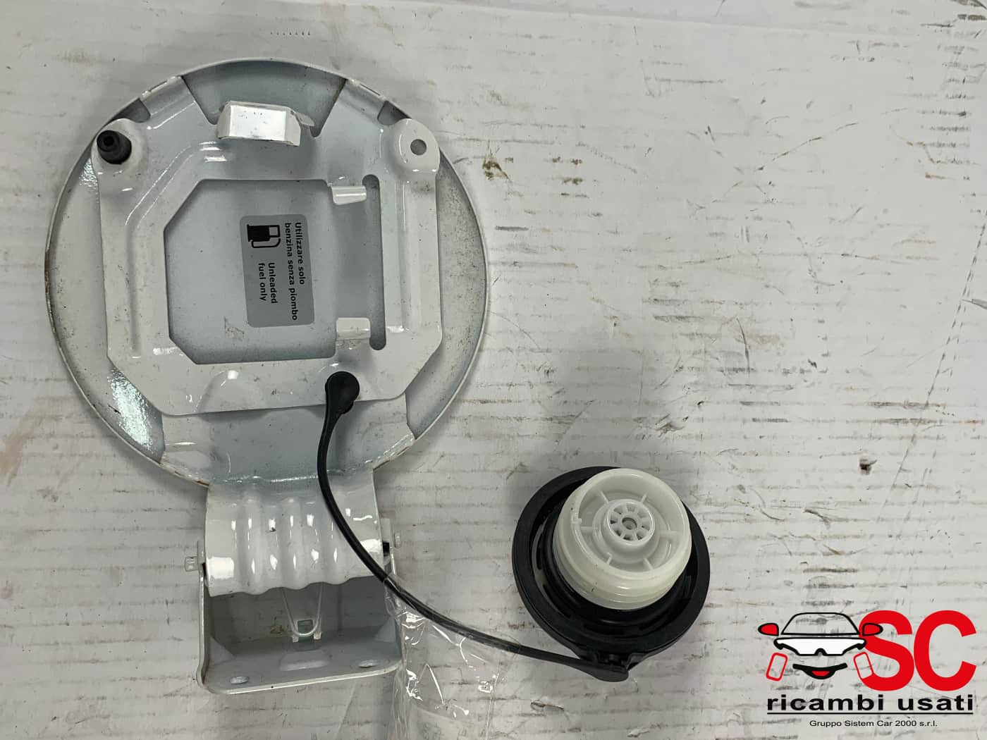 SPORTELLINO CARBURANTE DR 4 Serie 3210400006 (21>)