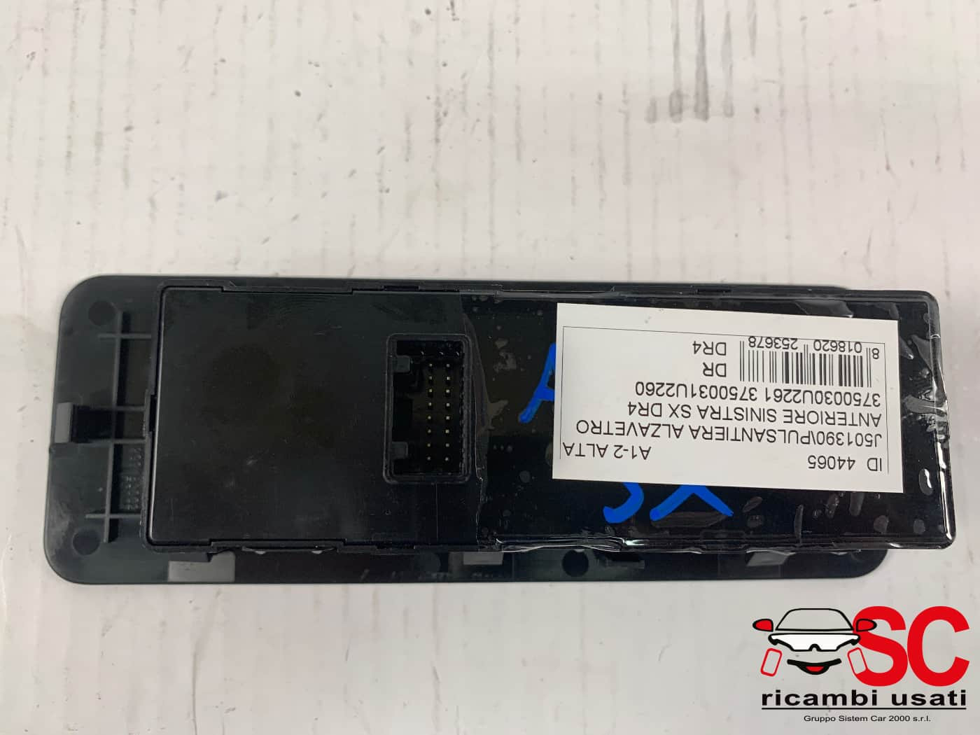PULSANTIERA ANTERIORE SINISTRA DR 4 Serie 3750031U2260 (21>)