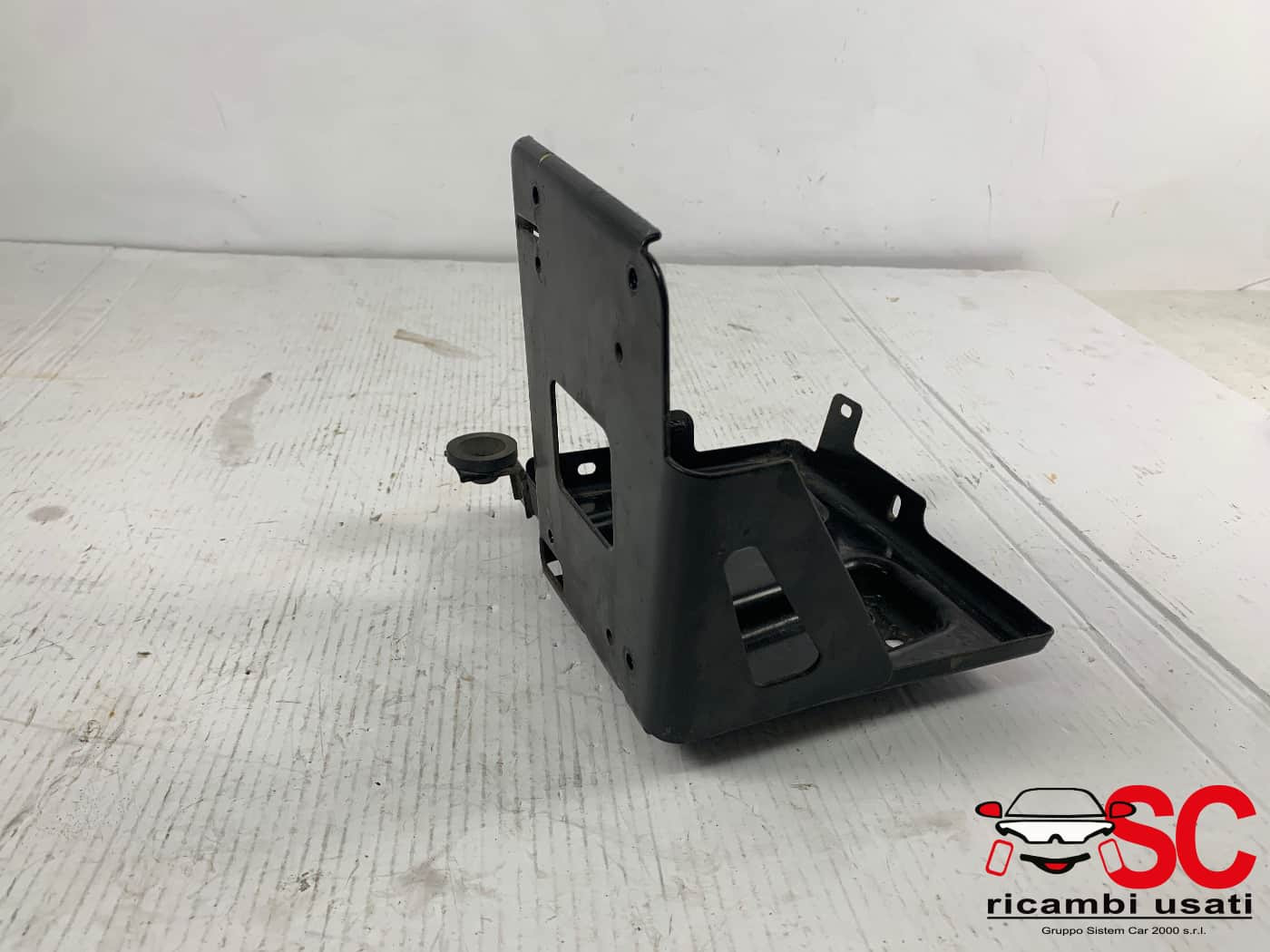 3703020U2210 ALLOGGIO BATTERIA DR 4 Serie benzina
