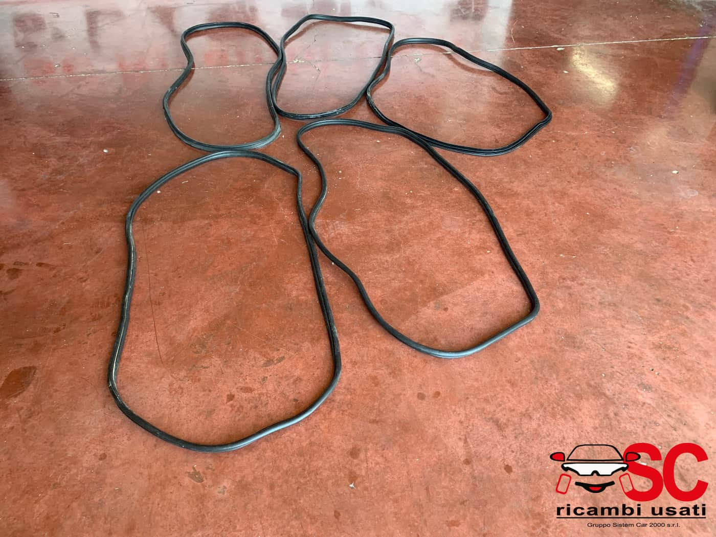 GUARNIZIONI PORTIERE DR 4 Serie (21>)