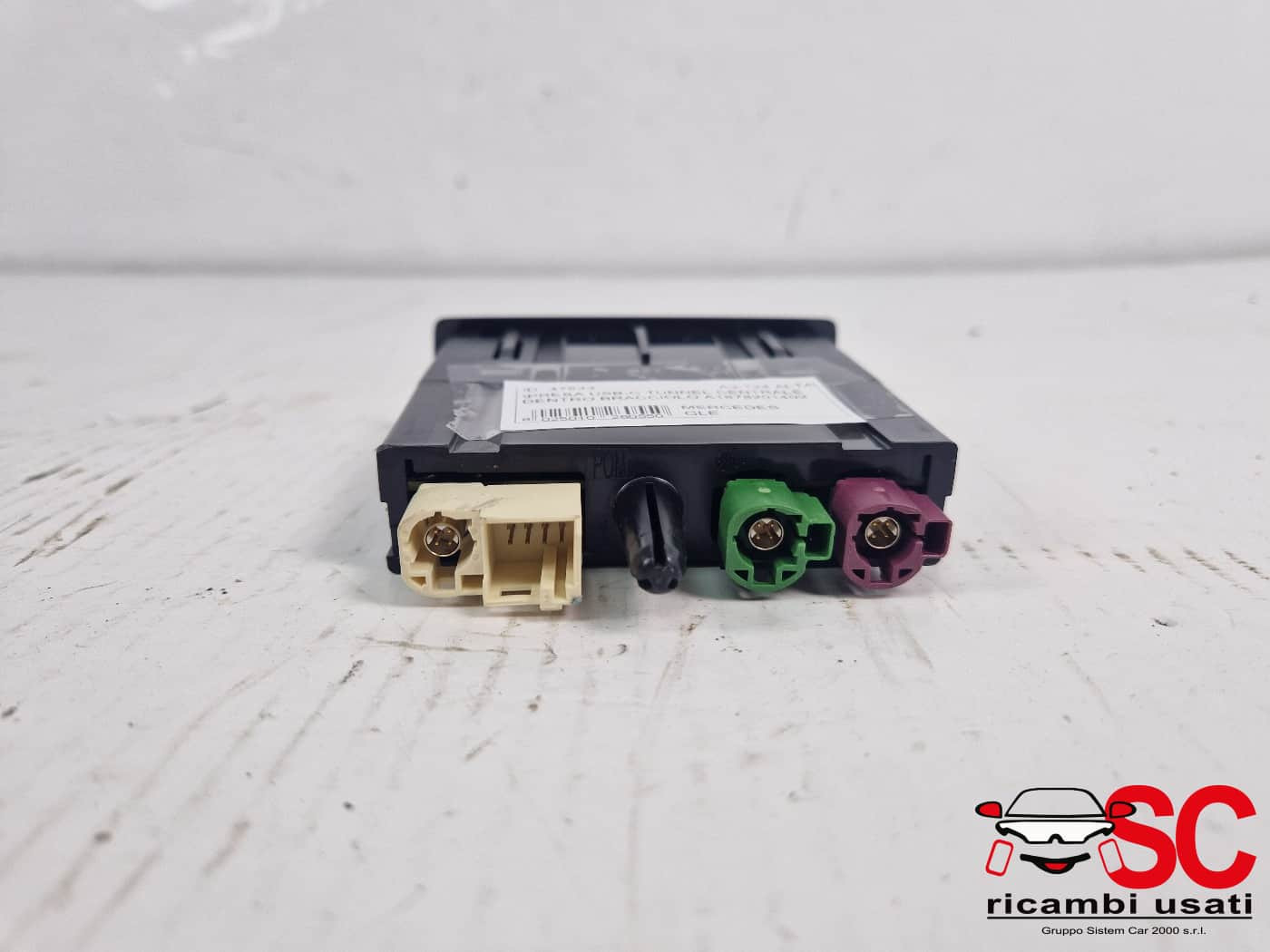 PORTA USB MERCEDES GLE W167 A1678201402 (18>)