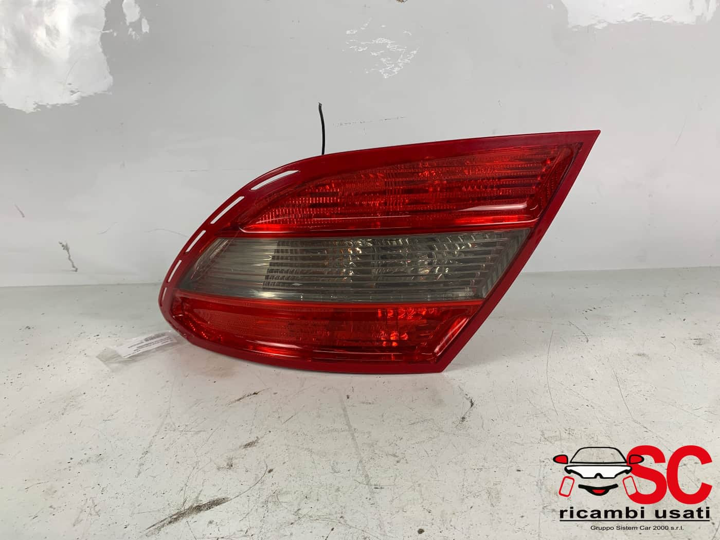 STOP FANALE POSTERIORE DESTRO MERCEDES Classe C Berlina W203 2° Serie A2048203064 (04>07)