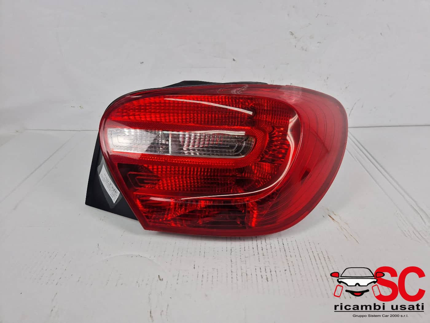 STOP FANALE POSTERIORE DESTRO MERCEDES Classe A Serie (W176) A1769060200 (12>18)