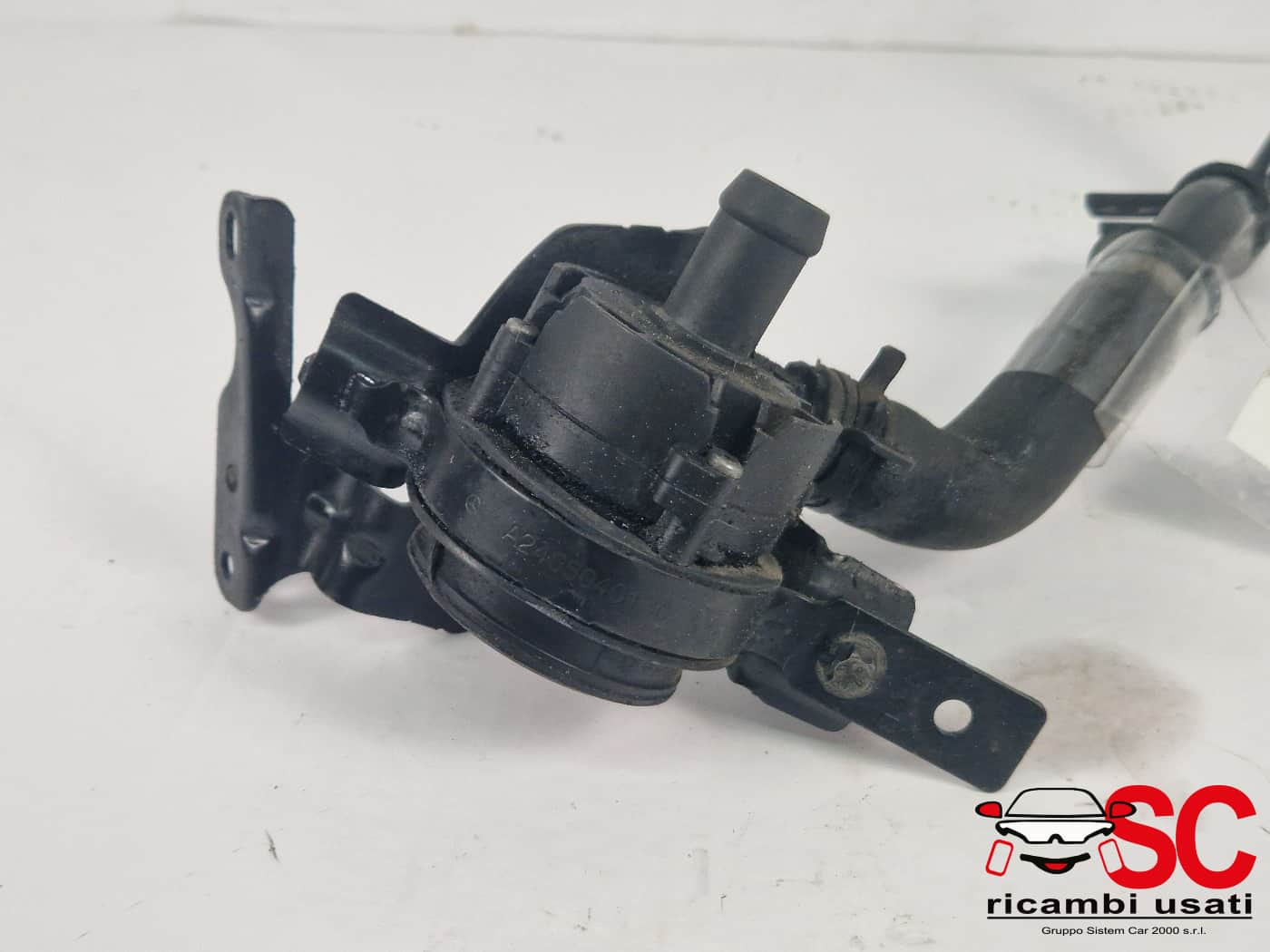 A0005000686 POMPA ACQUA MERCEDES Classe A Serie (W176) diesel