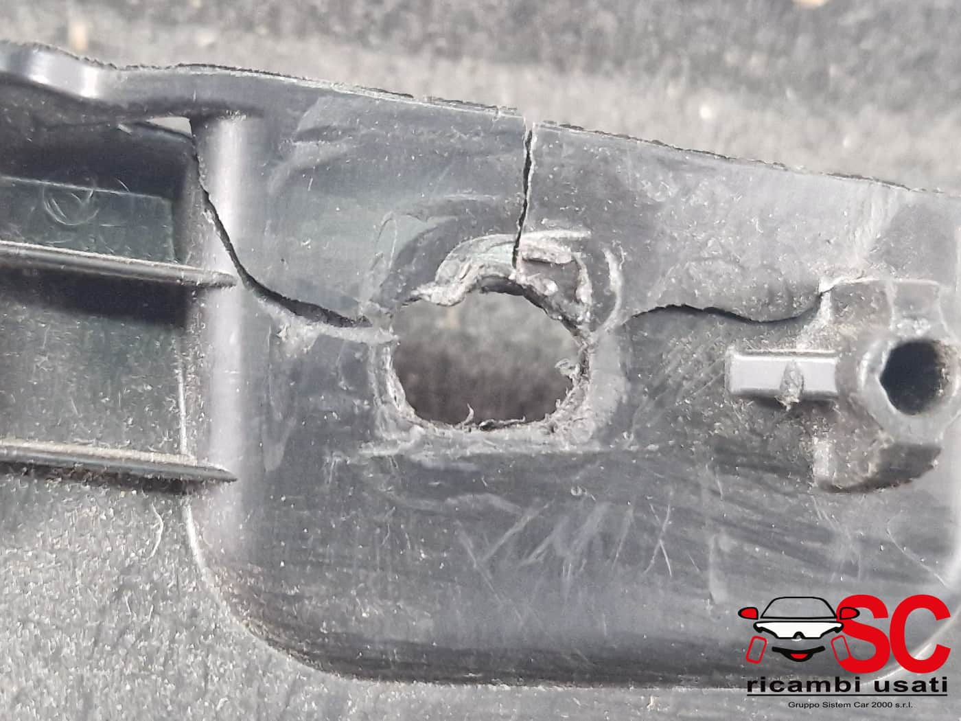 VANO PORTAOGGETTI MERCEDES Classe A Serie (W176) A1766808600 (12>18)