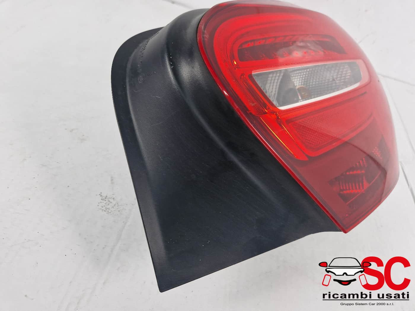 STOP FANALE POSTERIORE DESTRO MERCEDES Classe A Serie (W176) A1769064900 (12>18)