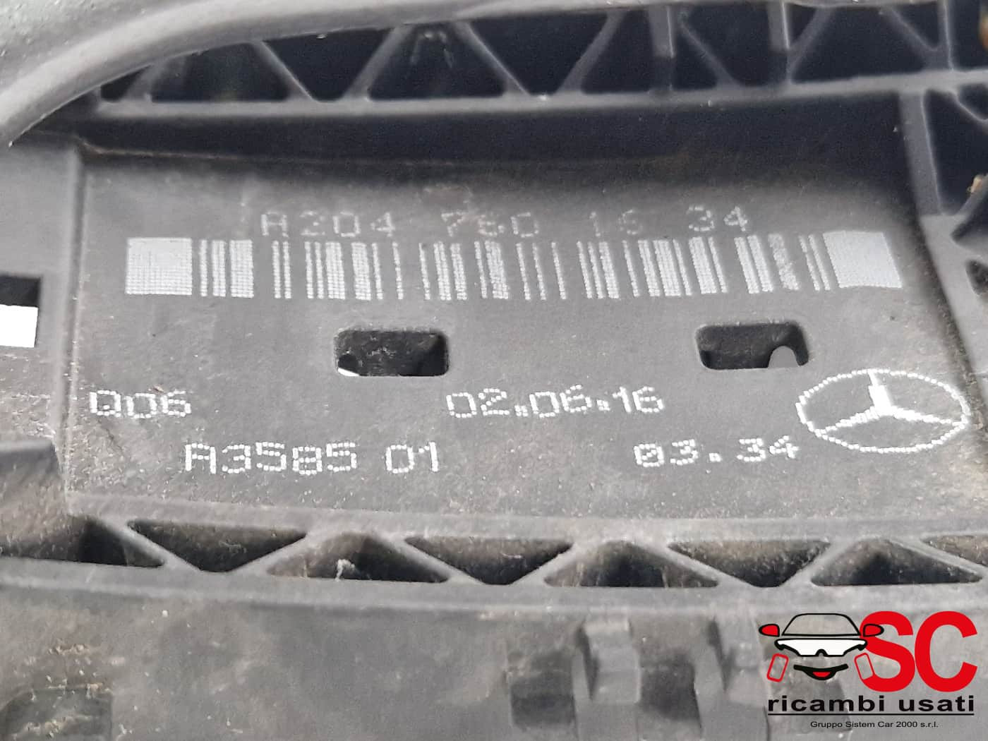MANIGLIA ESTERNA POSTERIORE DESTRA MERCEDES Classe A Serie (W176) A2047602434 (12>18)