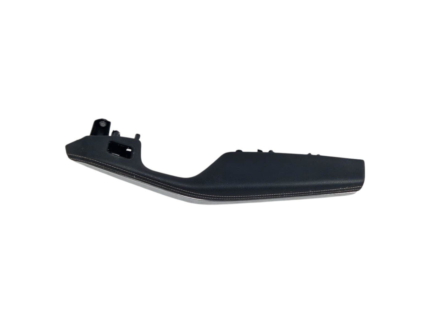 BRACCIOLO PANNELLO ANTERIORE DESTRO MERCEDES Classe A Serie (W176) A1767201095 (12>18)