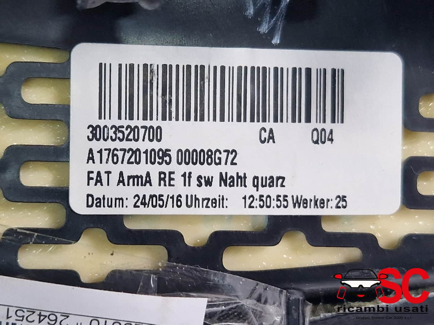 BRACCIOLO PANNELLO ANTERIORE DESTRO MERCEDES Classe A Serie (W176) A1767201095 (12>18)