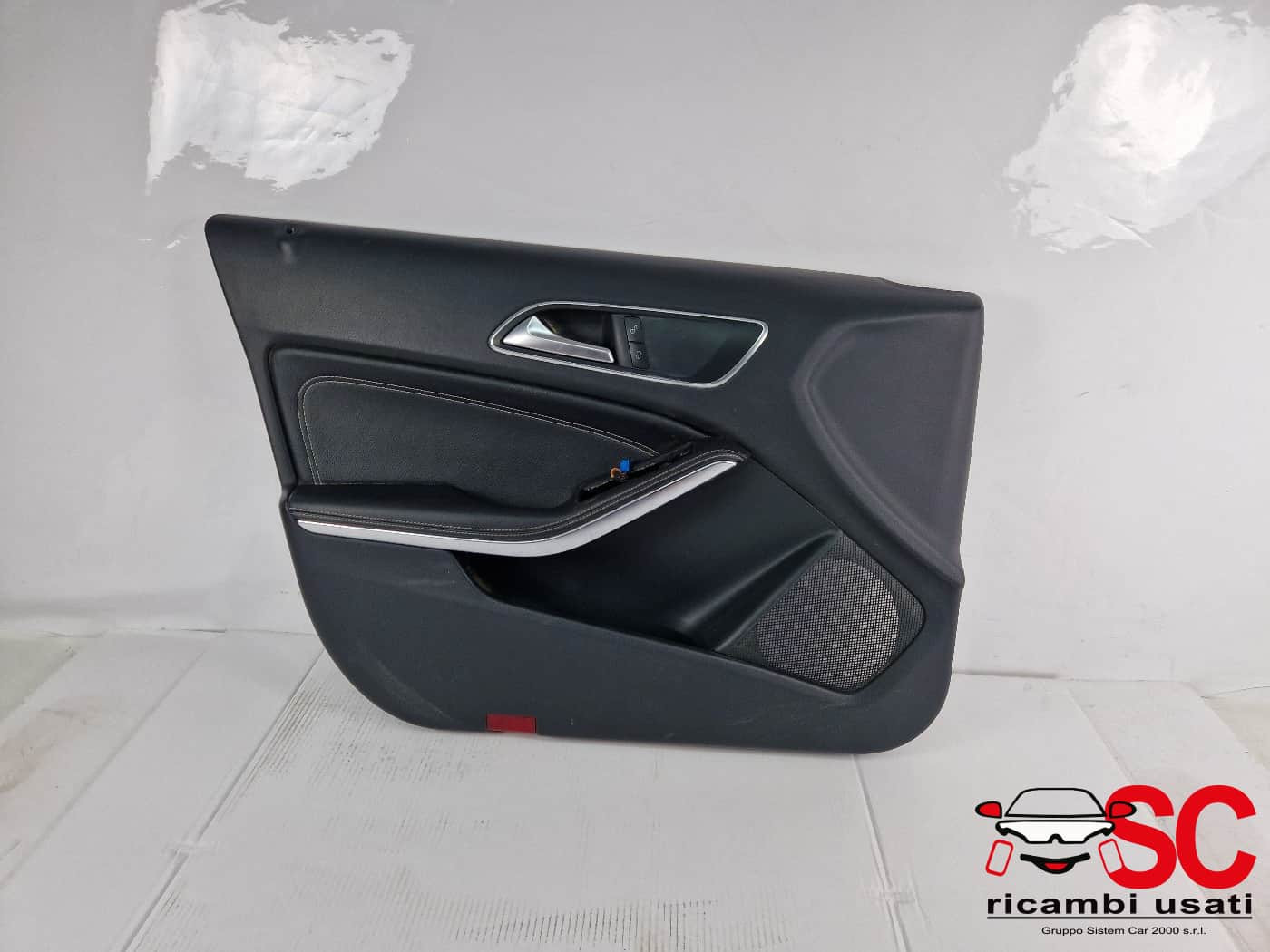 PANNELLO INTERNO PORTIERA ANT SX MERCEDES Classe A Serie (W176) A1767204300 (12>18)
