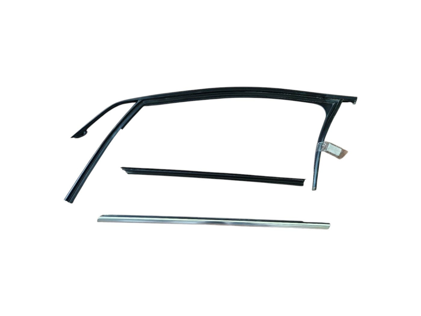 GUARNIZIONE PORTIERA ANTERIORE SINISTRA MERCEDES Classe A Serie (W176) A1767251100 (12>18)