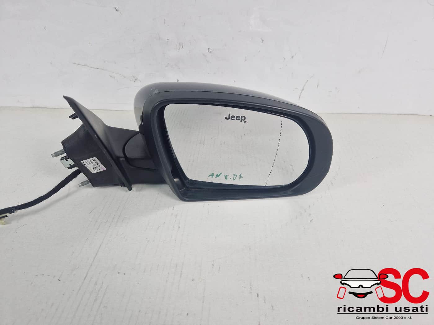 SPECCHIETTO RETROVISORE DESTRO JEEP Compass Serie 735729972 (16>)