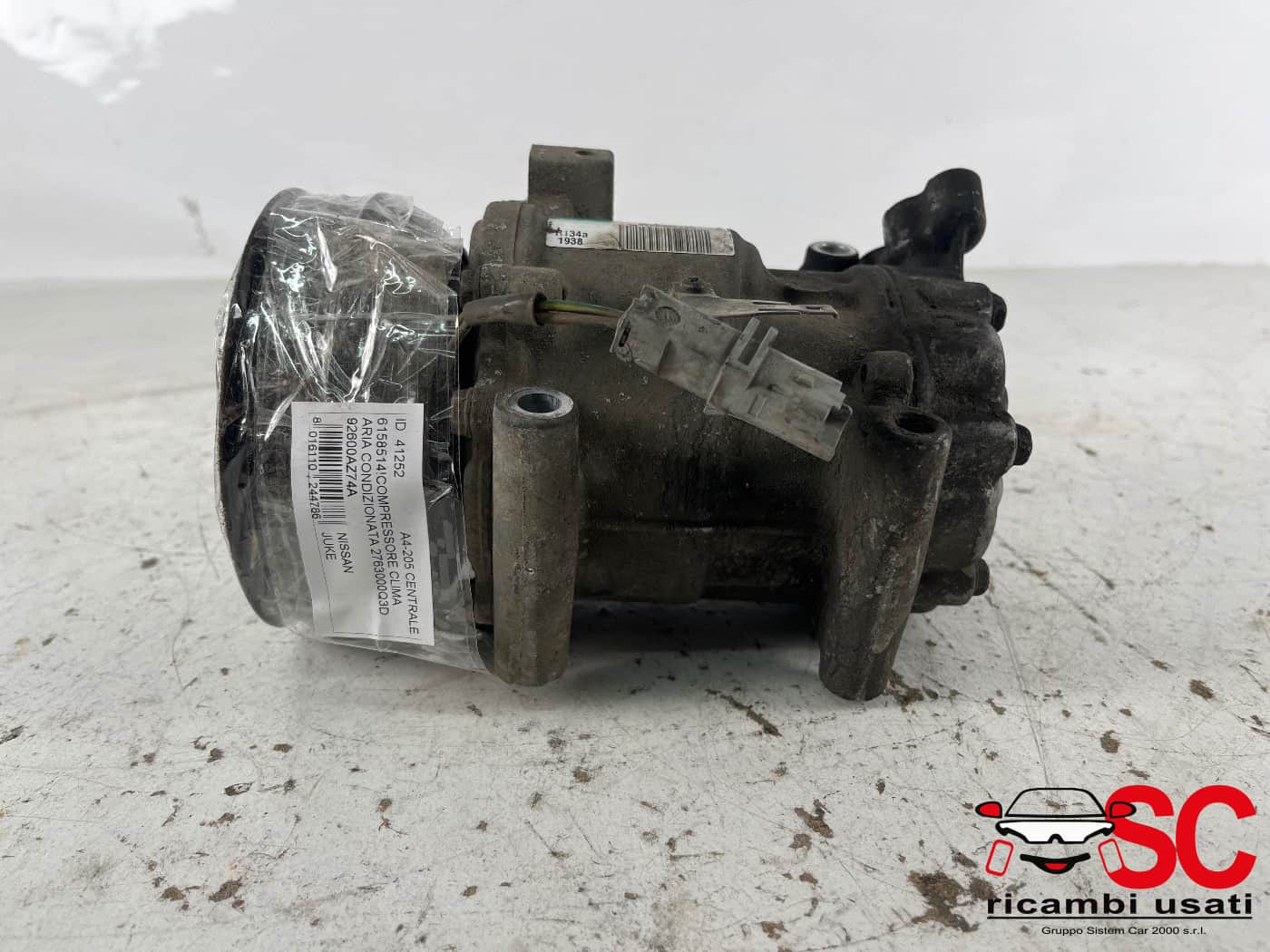 92600AZ74A COMPRESSORE ARIA CONDIZIONATA NISSAN Juke Serie F15 Diesel