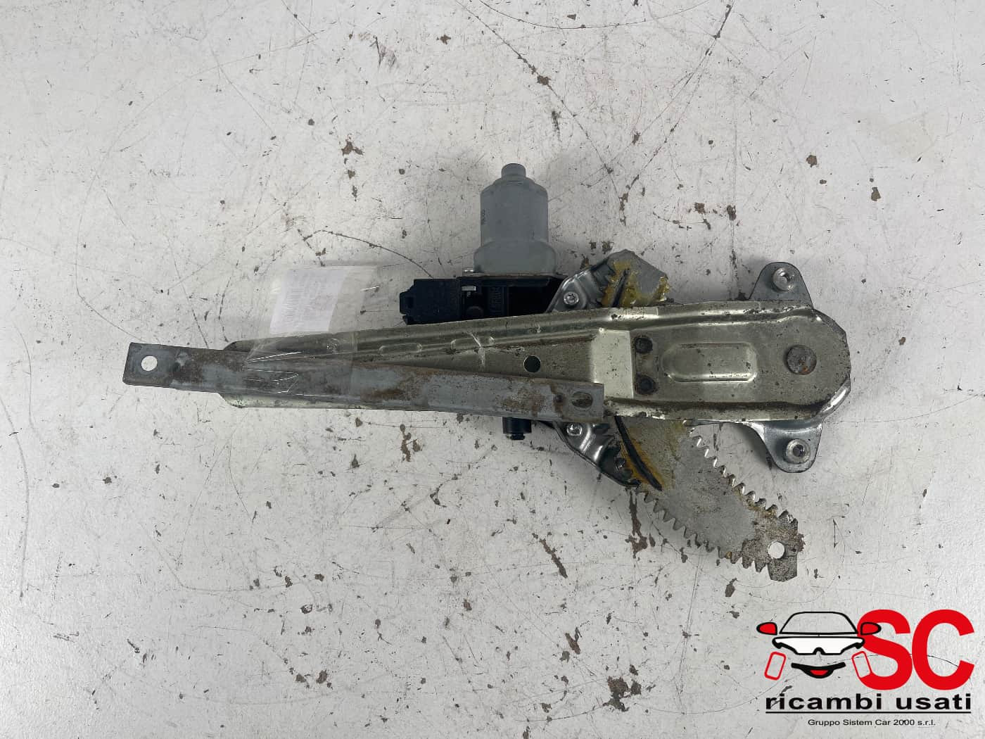 MOTORINO ALZAVETRO POSTERIORE DESTRA NISSAN Juke Serie F15 82731CV01B (14>18)