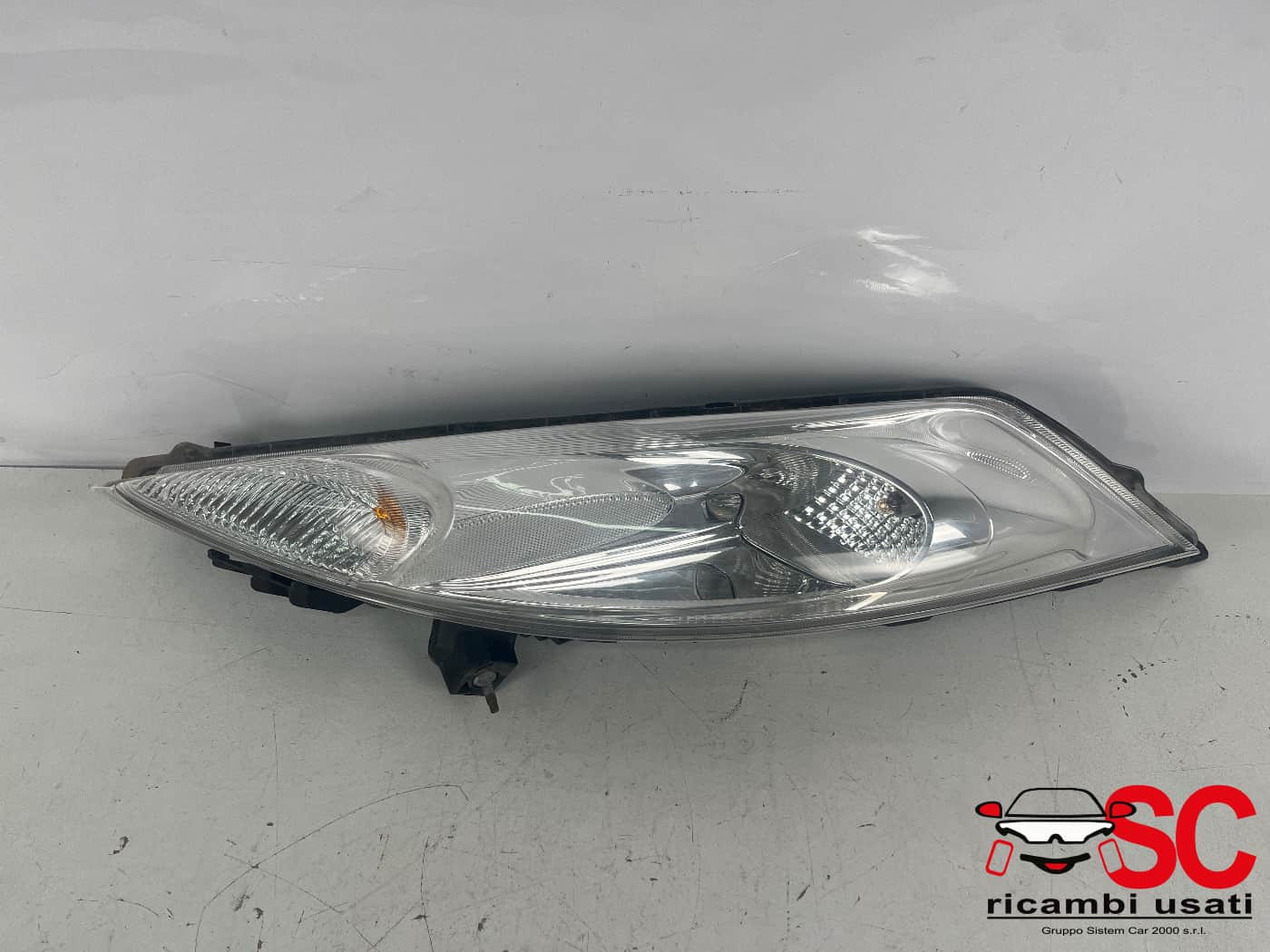 FARO ANTERIORE SINISTRO NISSAN Juke Serie F15 261251KL0B (14>18)