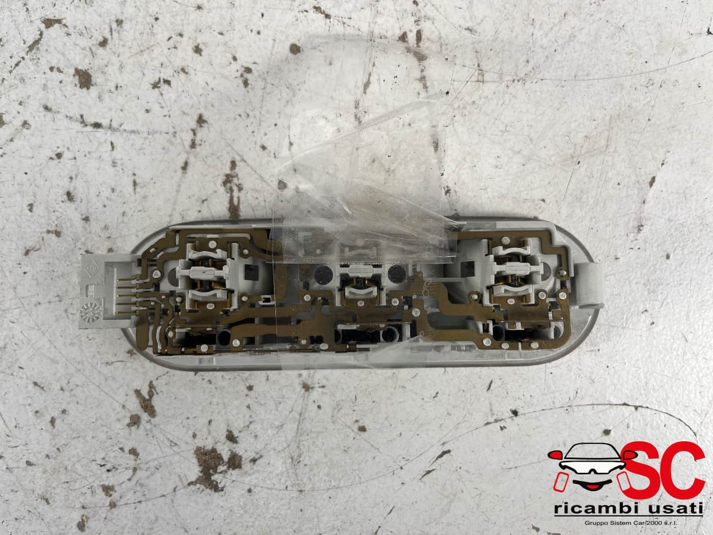 PLAFONIERA NISSAN Juke Serie F15 8200073234 (14>18)