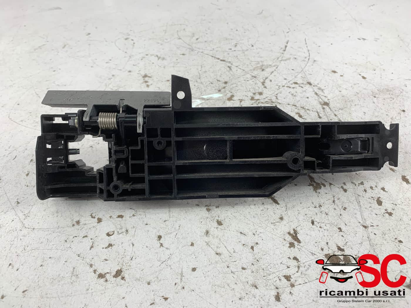 MANIGLIA ESTERNA POSTERIORE SINISTRA NISSAN Qashqai Serie (14>)
