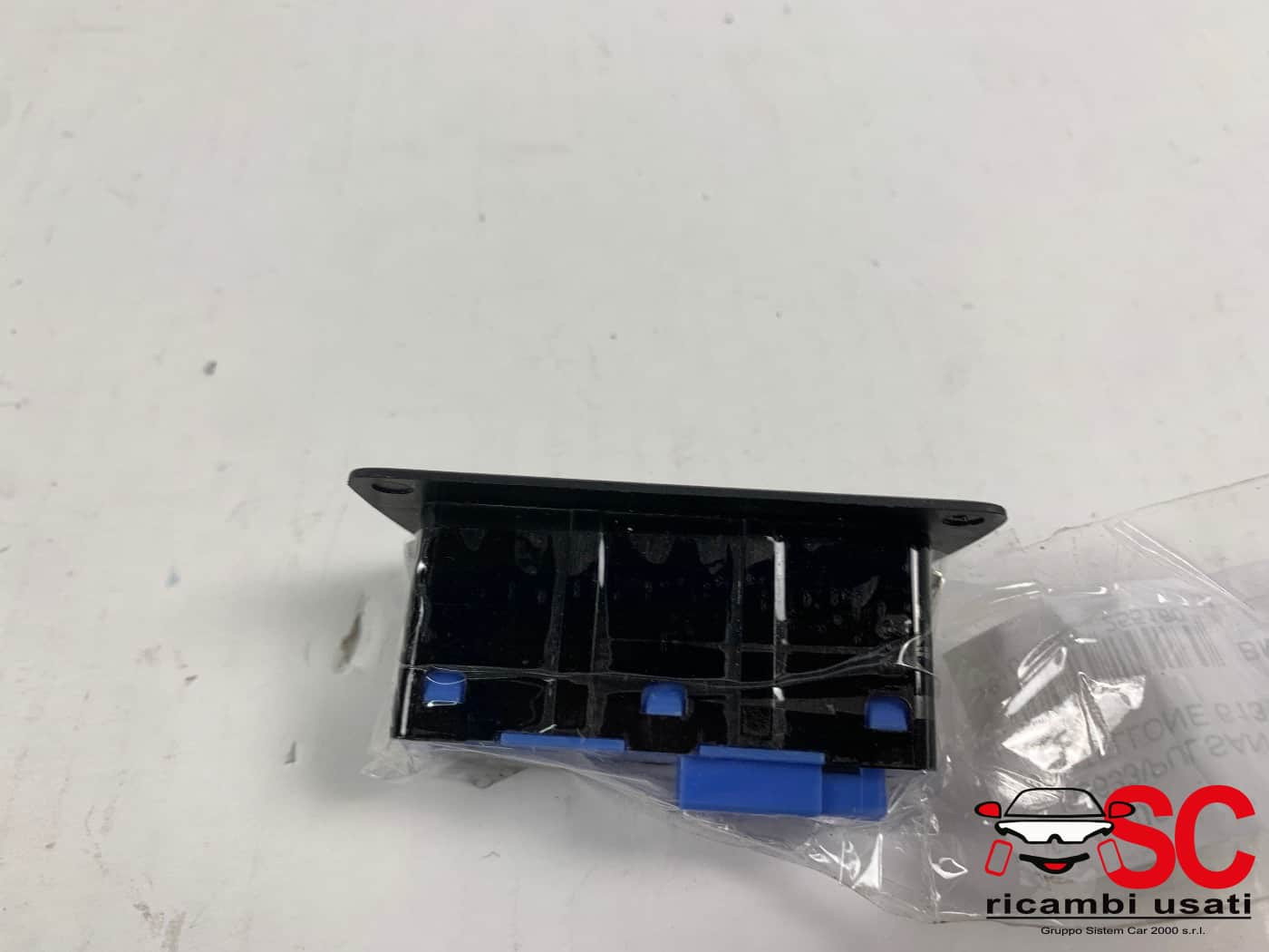 PULSANTIERA CHIUSURA PORTE E PULSANTE ESP BMW X2 F39 61319275119 (18>)
