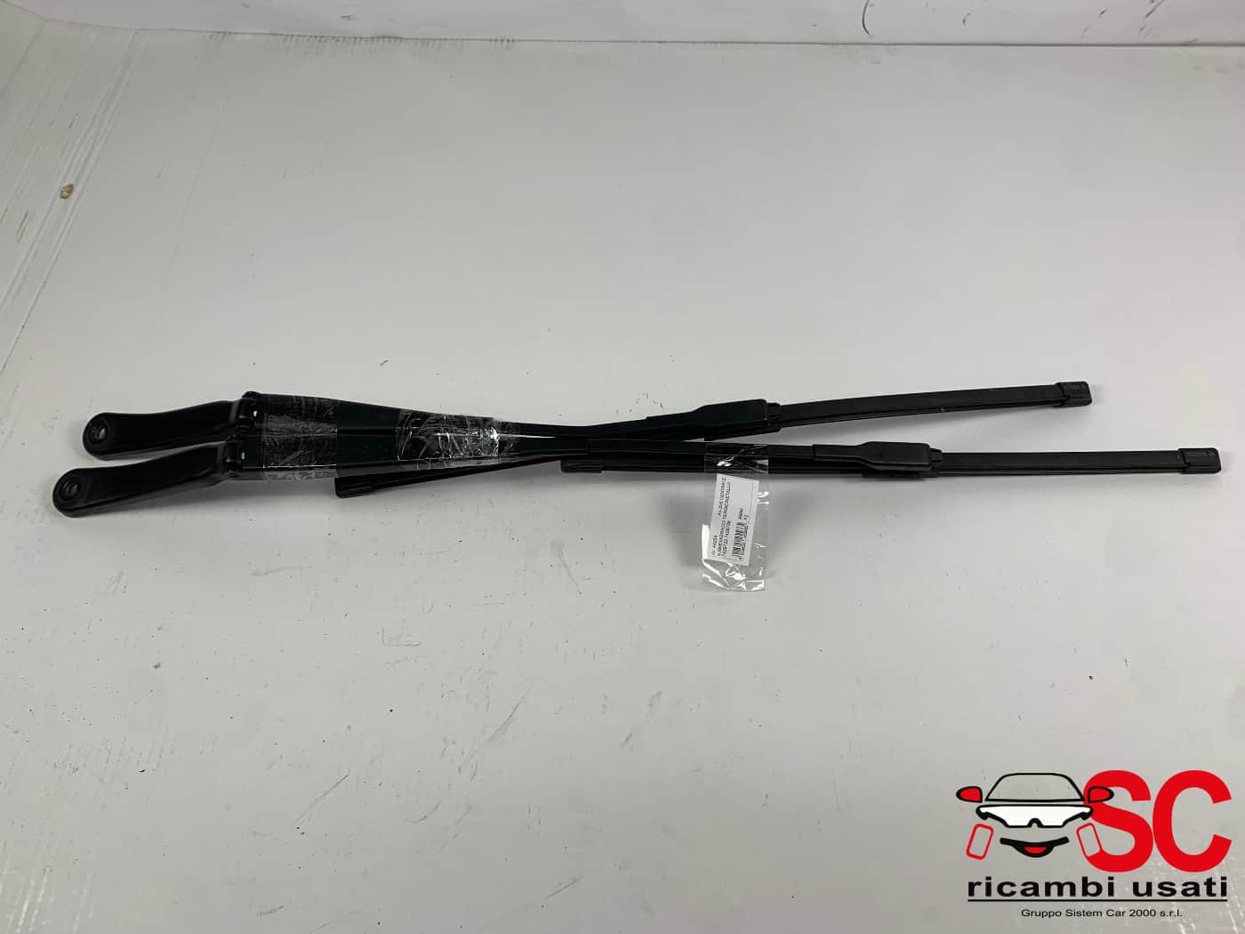 BRACCI TERGI ANT. BMW X2 F39 7429708 (18>)
