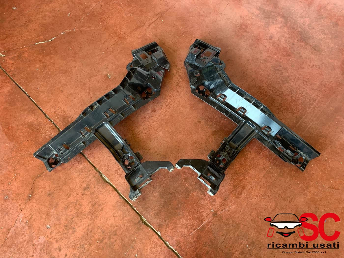 SUPPORTI PARAURTI POSTERIORE BMW X2 F39 51127426440 (18>)