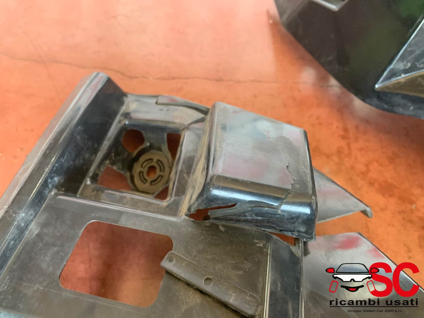 SUPPORTI PARAURTI POSTERIORE BMW X2 F39 51127426440 (18>)