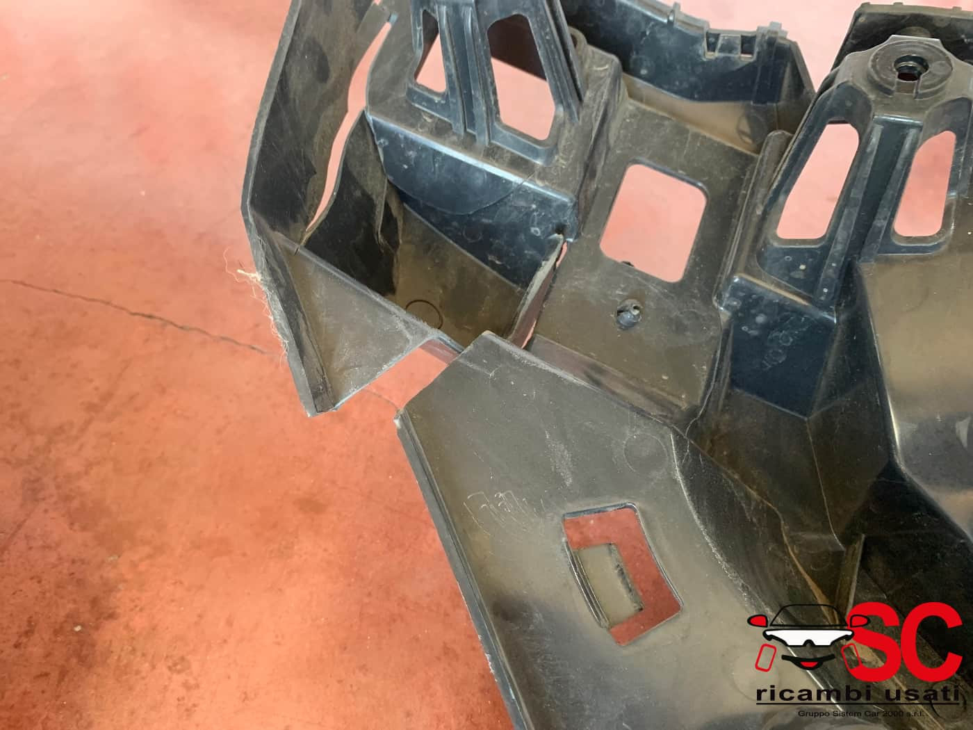 SUPPORTI PARAURTI POSTERIORE BMW X2 F39 51127426440 (18>)