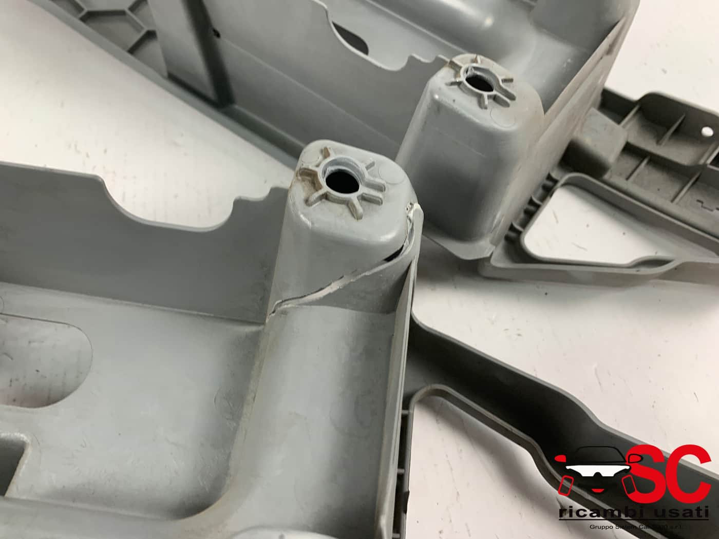 SUPPORTI PARAURTI POSTERIORE BMW X2 F39 51128069141 (18>)