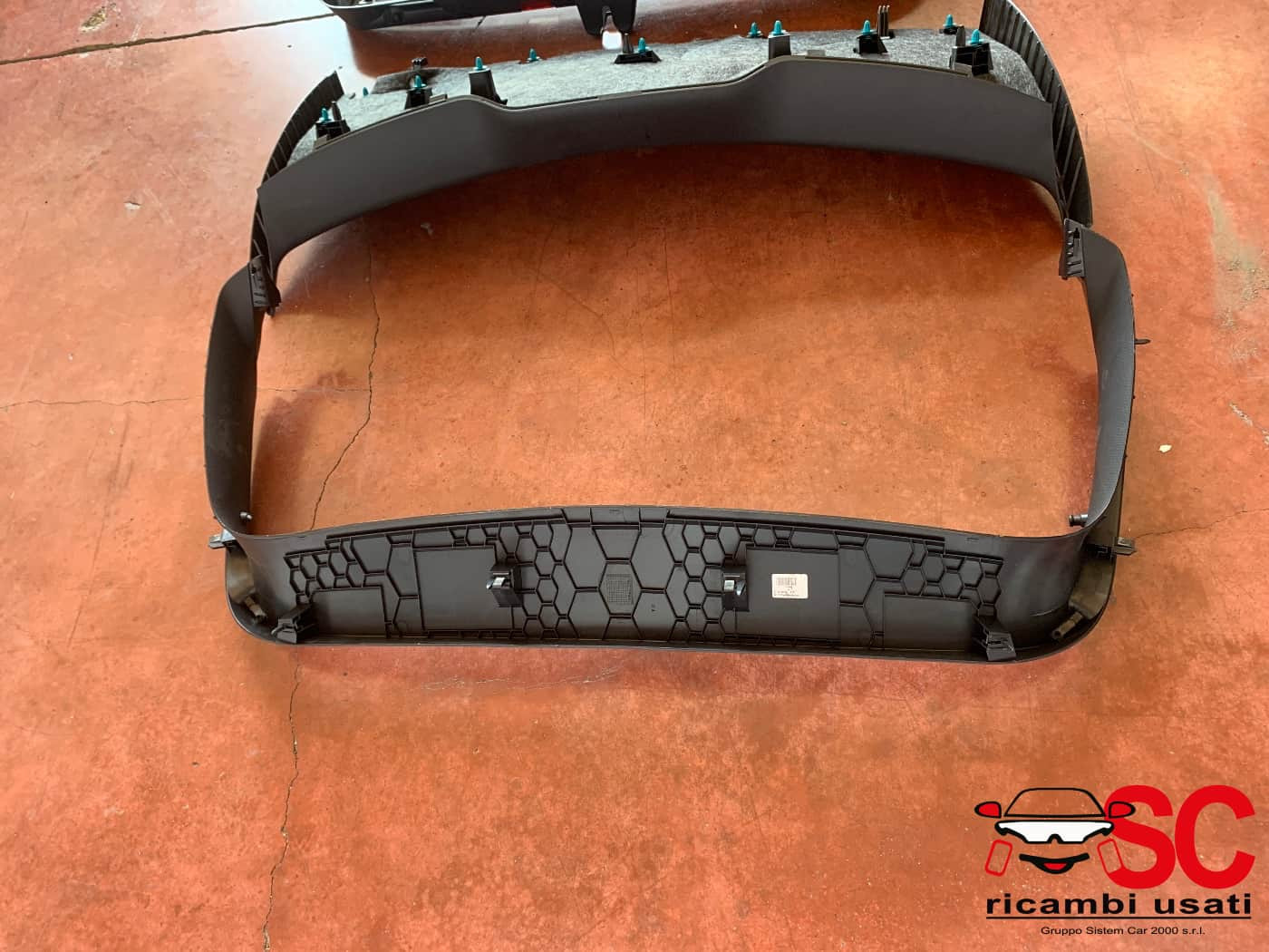 RIVESTIMENTO PLASTICA INTERNO PORTELLONE POST MERCEDES Classe A Serie (W177) A1777400500 (18>)