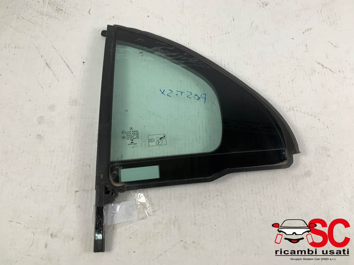 VETRO FISSO POSTERIORE SX MERCEDES Classe A Serie (W177) A1777300100 (18>)