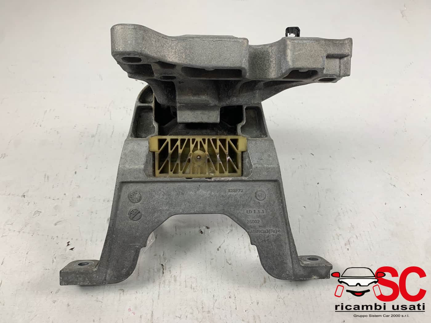 A2472401900 SUPPORTO MOTORE MERCEDES Classe A Serie (W177) diesel