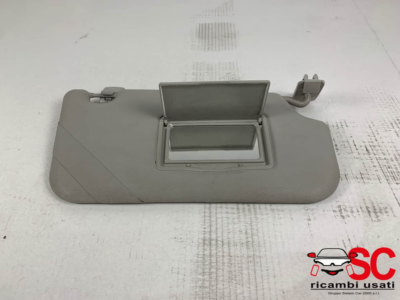 PARASOLE ALETTA LATO PASSEGGERO FORD Fiesta 6° Serie DU5100014AA (08>17)