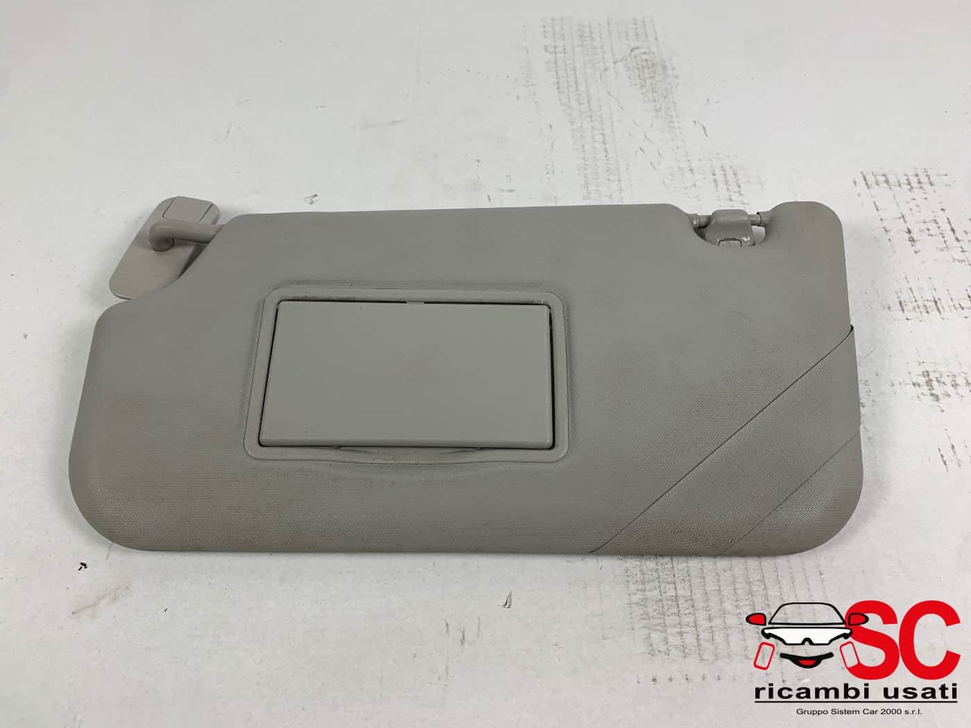 PARASOLE ALETTA ANTERIORE SX FORD Fiesta 6° Serie (08>17)