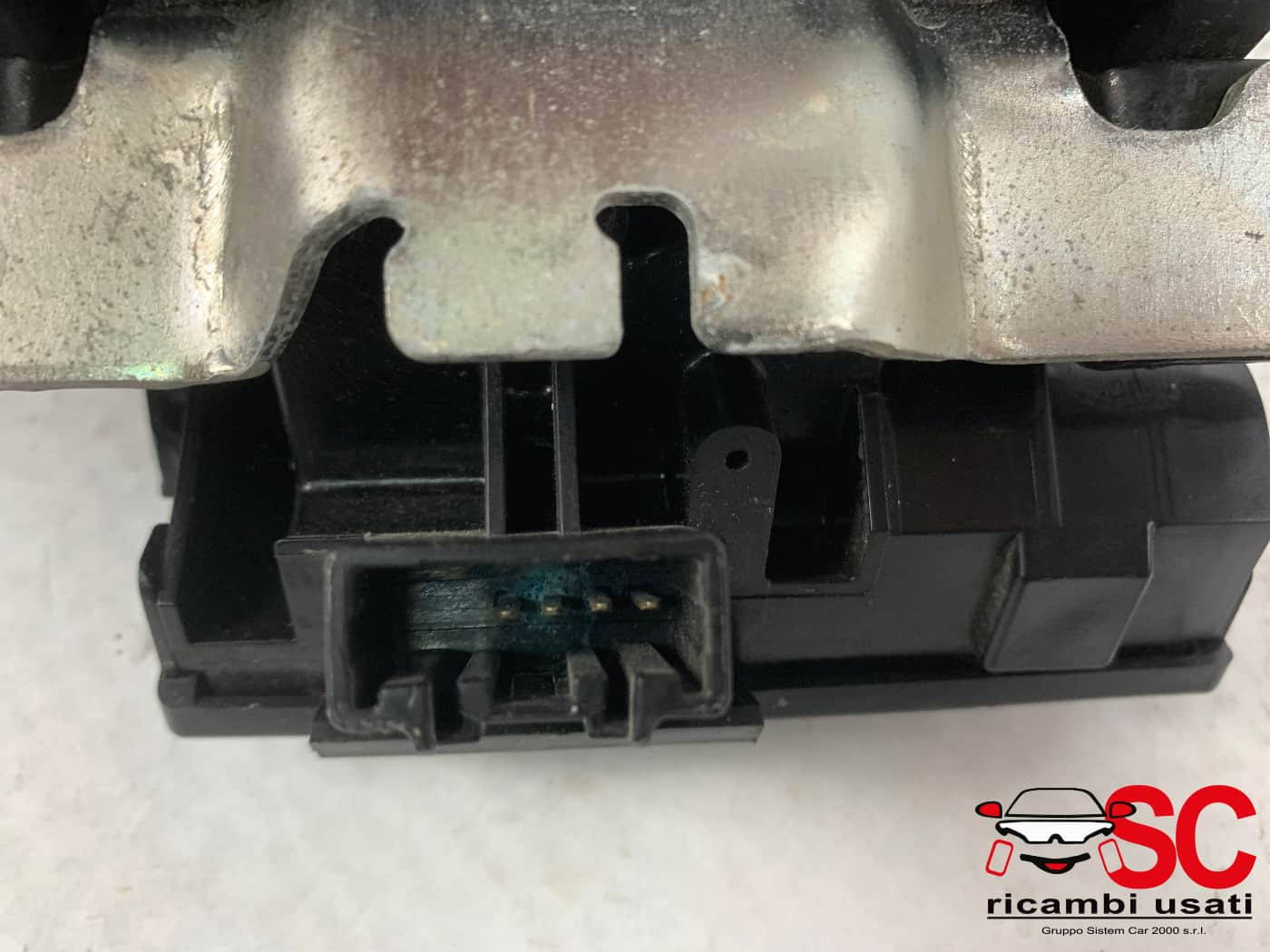 SERRATURA PORTELLONE POSTERIORE FORD Fiesta 6° Serie 8A61A442A66BE (08>17)