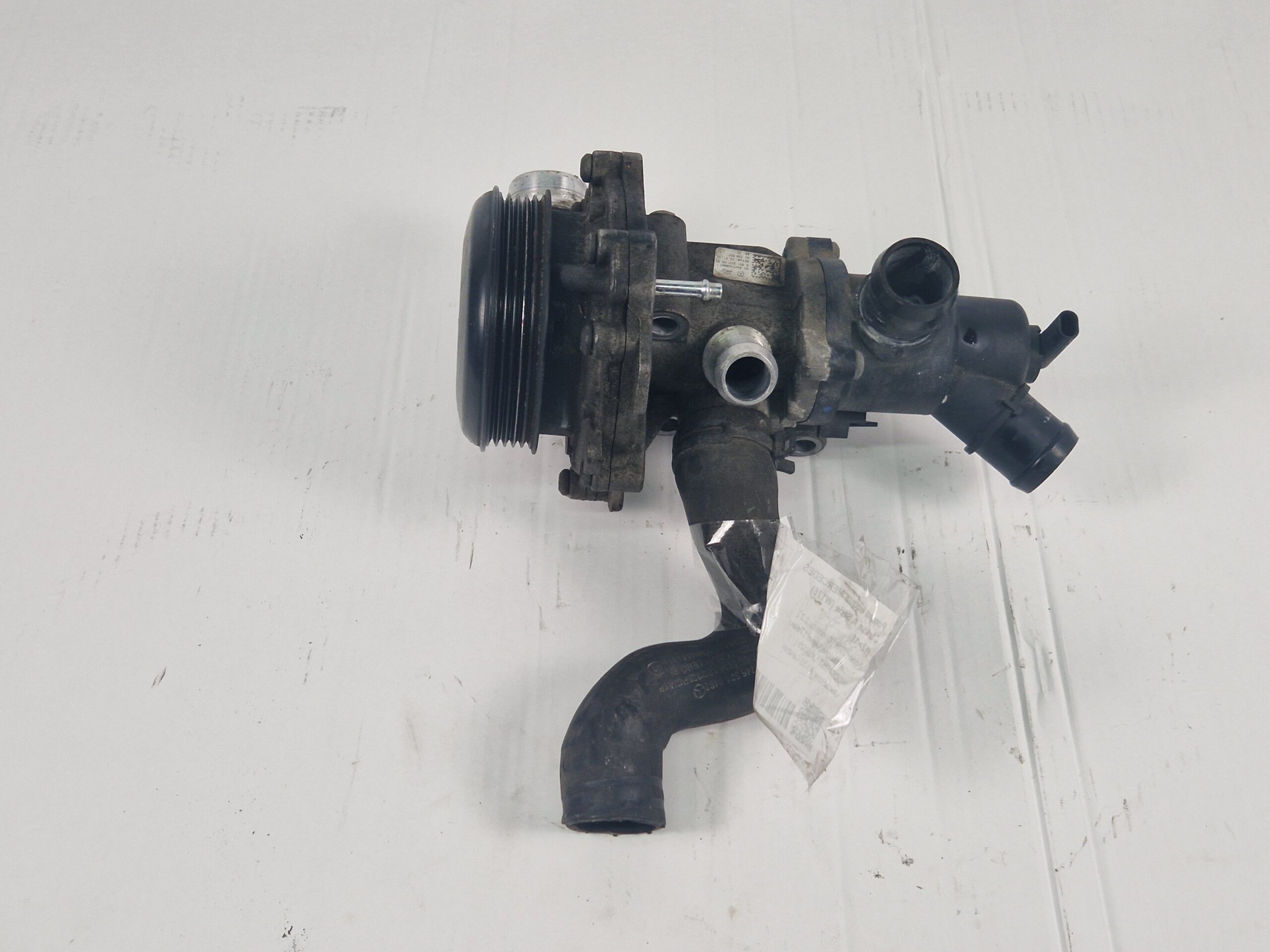 A6512000501 POMPA ACQUA MERCEDES Classe A Serie (W176) Diesel 2.2 651930