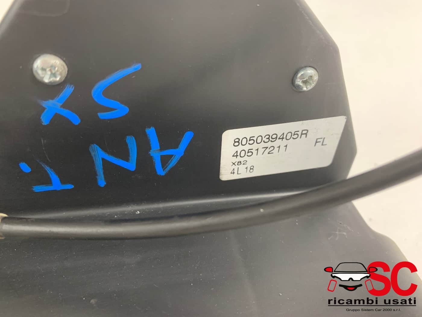SERRATURA ANTERIORE SINISTRA RENAULT Trafic Serie 805039405R (14>)