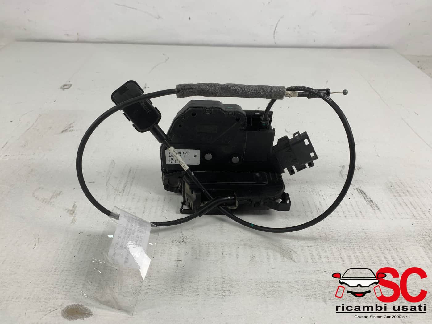 SERRATURA ANTERIORE DESTRA RENAULT Trafic Serie 805025102R (14>)