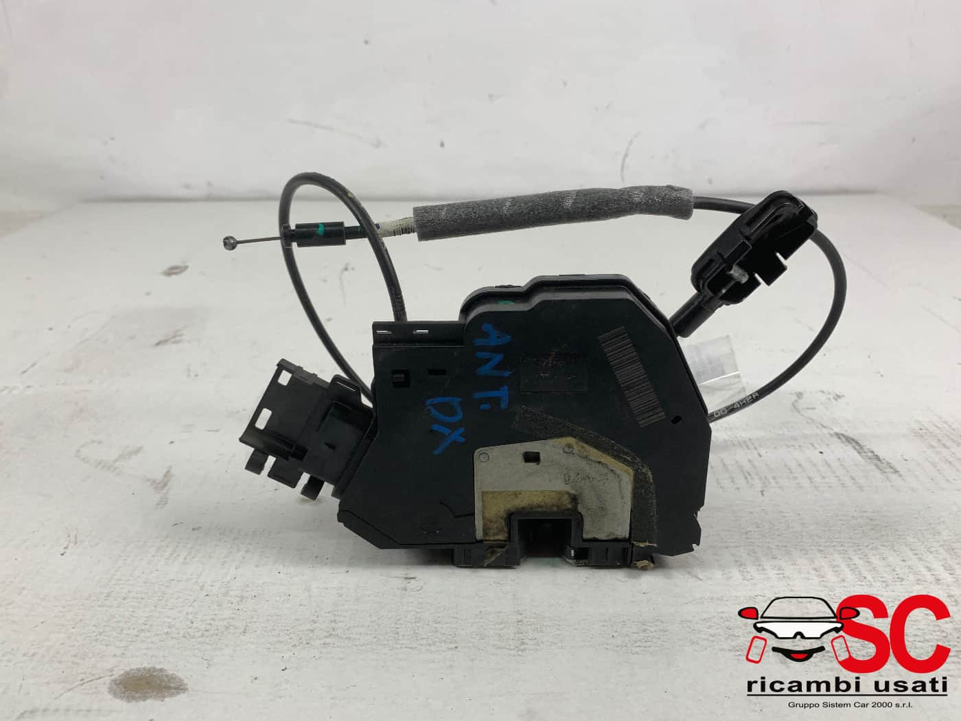 SERRATURA ANTERIORE DESTRA RENAULT Trafic Serie 805025102R (14>)