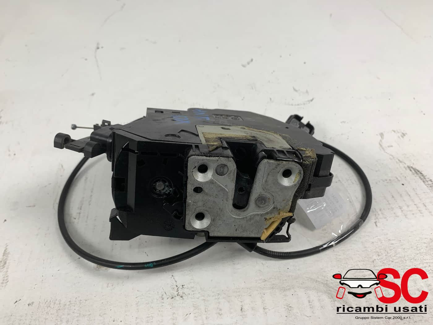 SERRATURA ANTERIORE DESTRA RENAULT Trafic Serie 805025102R (14>)