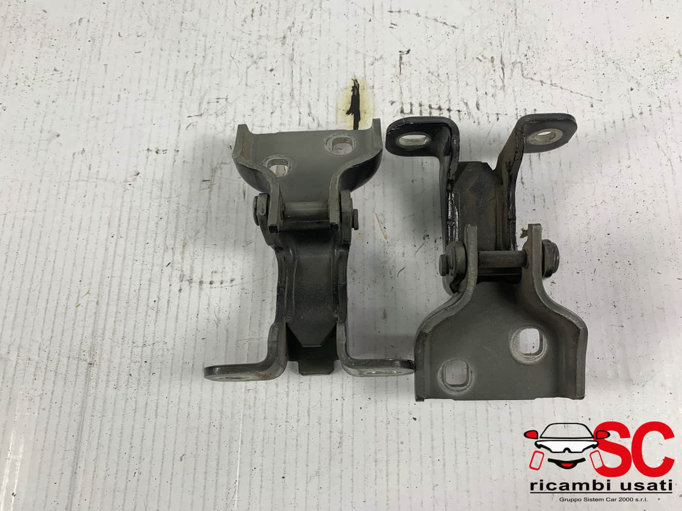 804005400R CERNIERA PORTIERA ANTERIORE RENAULT Trafic Serie diesel
