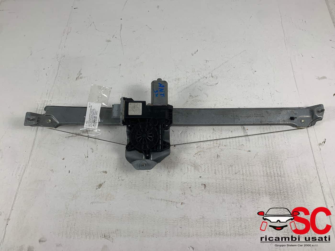 MOTORINO ALZAVETRO ANTERIORE SINISTRO RENAULT Trafic Serie 807216280R (14>)