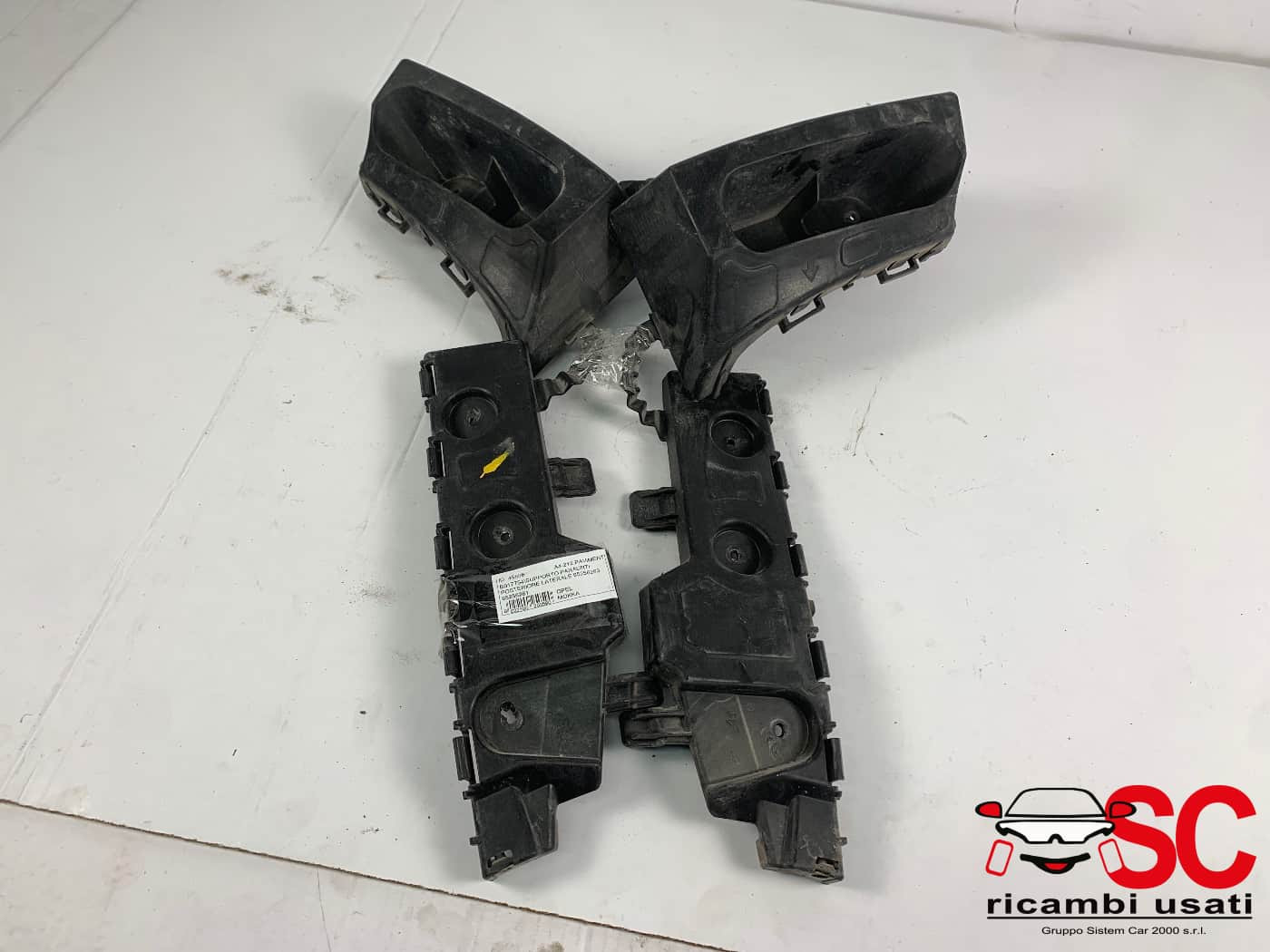 SUPPORTI PARAURTI POSTERIORE OPEL Mokka 1° Serie 95256263 (12>)