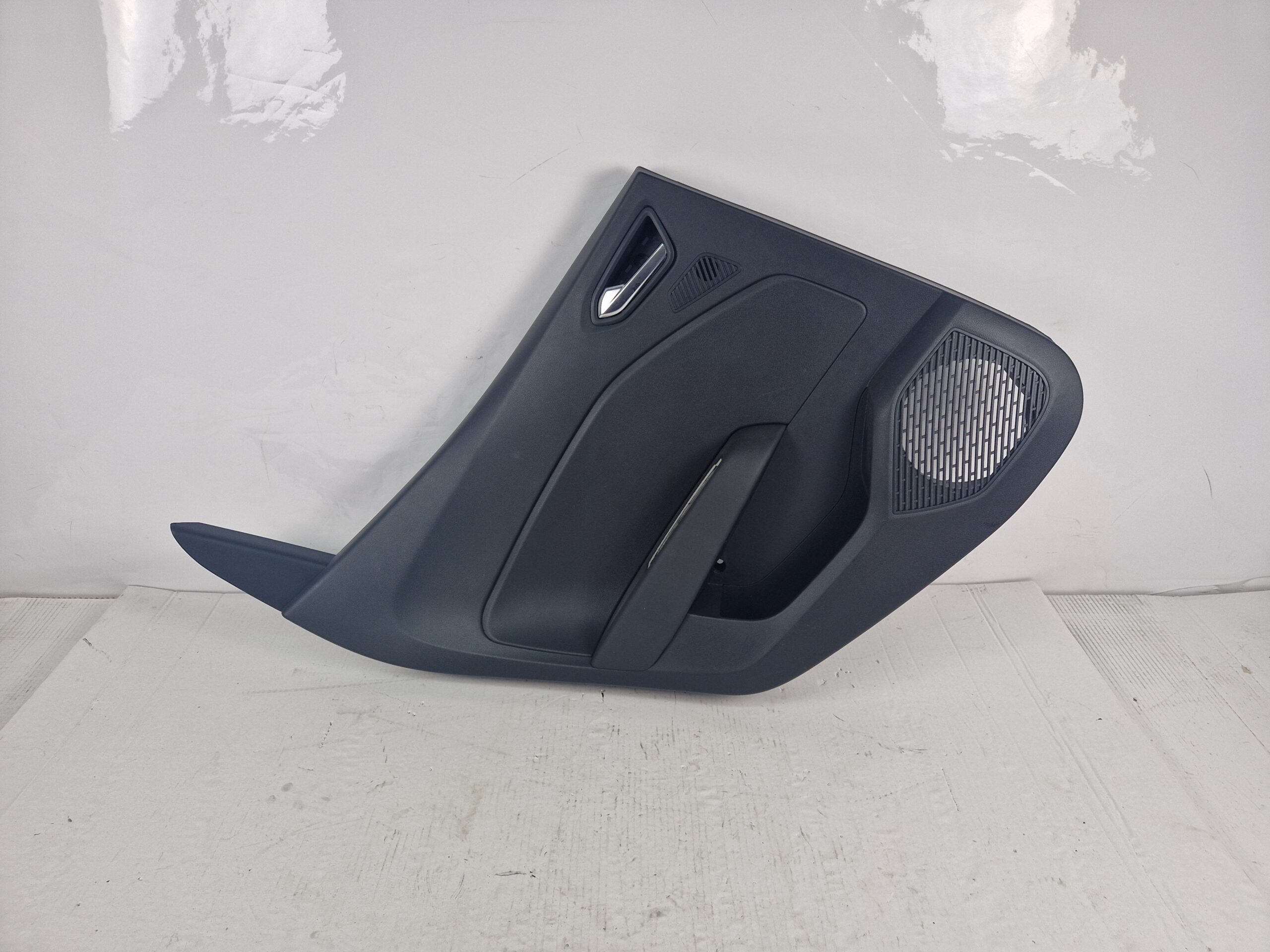 PANNELLO POSTERIORE SINISTRO RENAULT CLIO Serie V 829A11818R H4M C6 (19>)