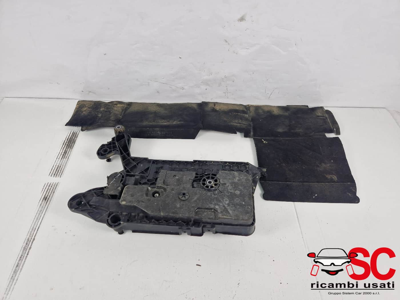 5Q0915331K ALLOGGIO BATTERIA SEAT Ateca Serie diesel