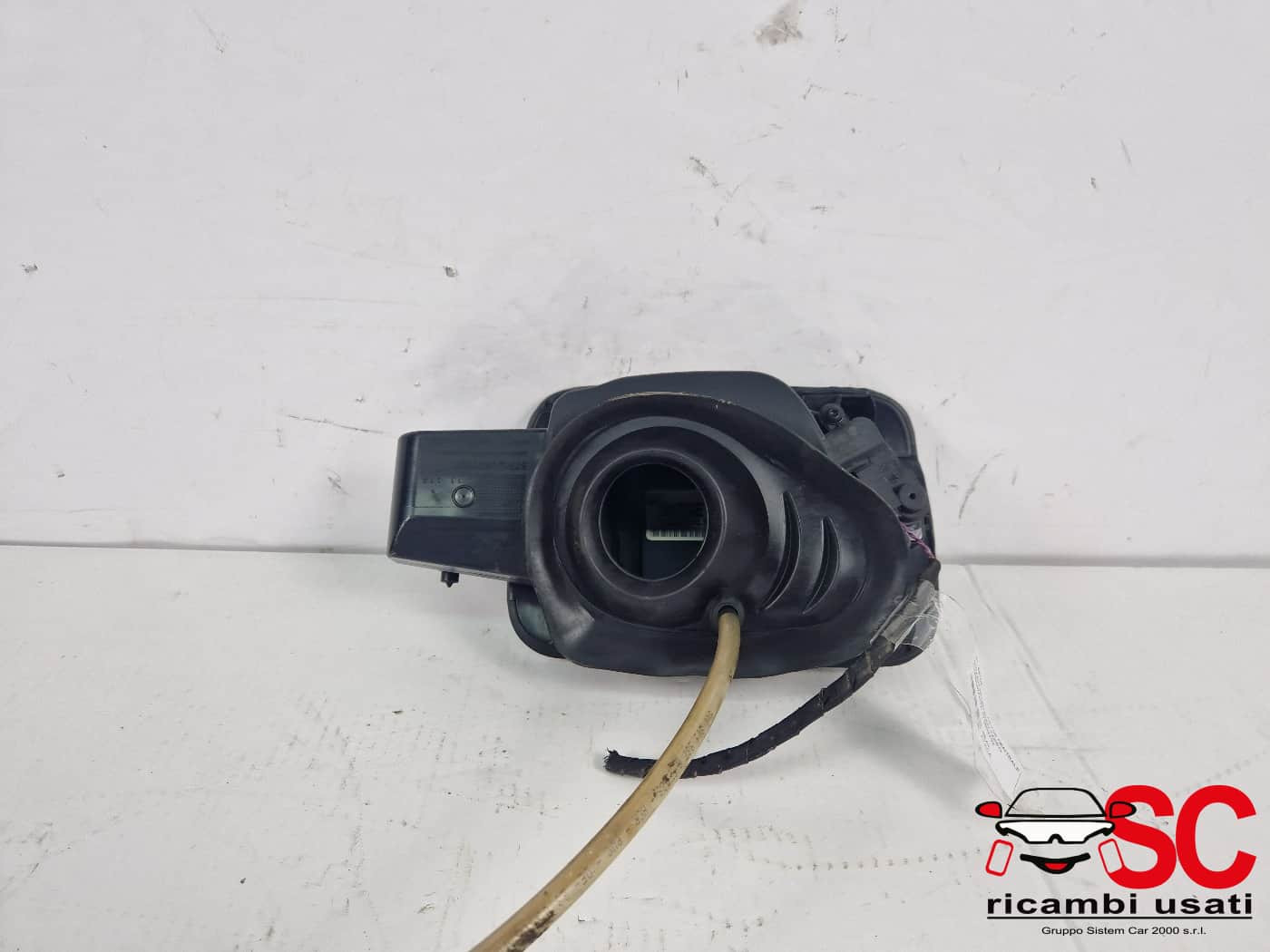 SPORTELLINO CARBURANTE SEAT Ateca Serie 575809702 (16>)