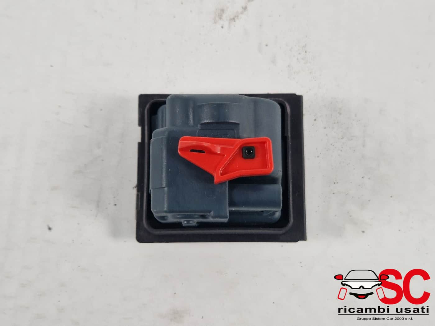A0008202303 MOTORINO SPORTELLINO CARBURANTE MERCEDES Classe A Serie (W176) Diesel