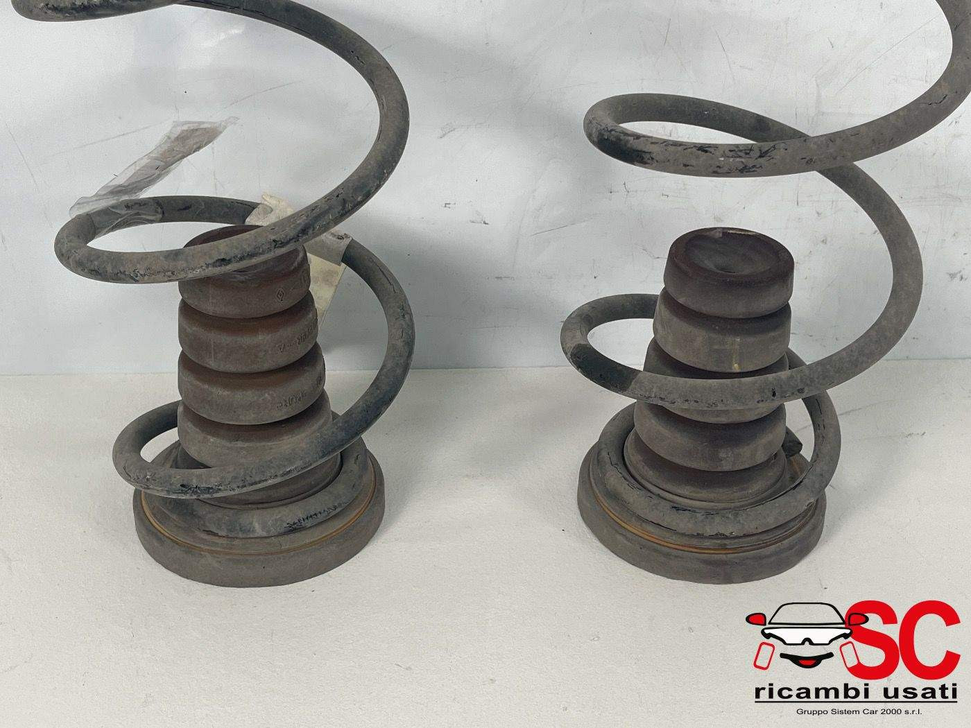 COPPIA MOLLE SOSPENSIONI POSTERIORI RENAULT Express Serie 552401999R (20>)