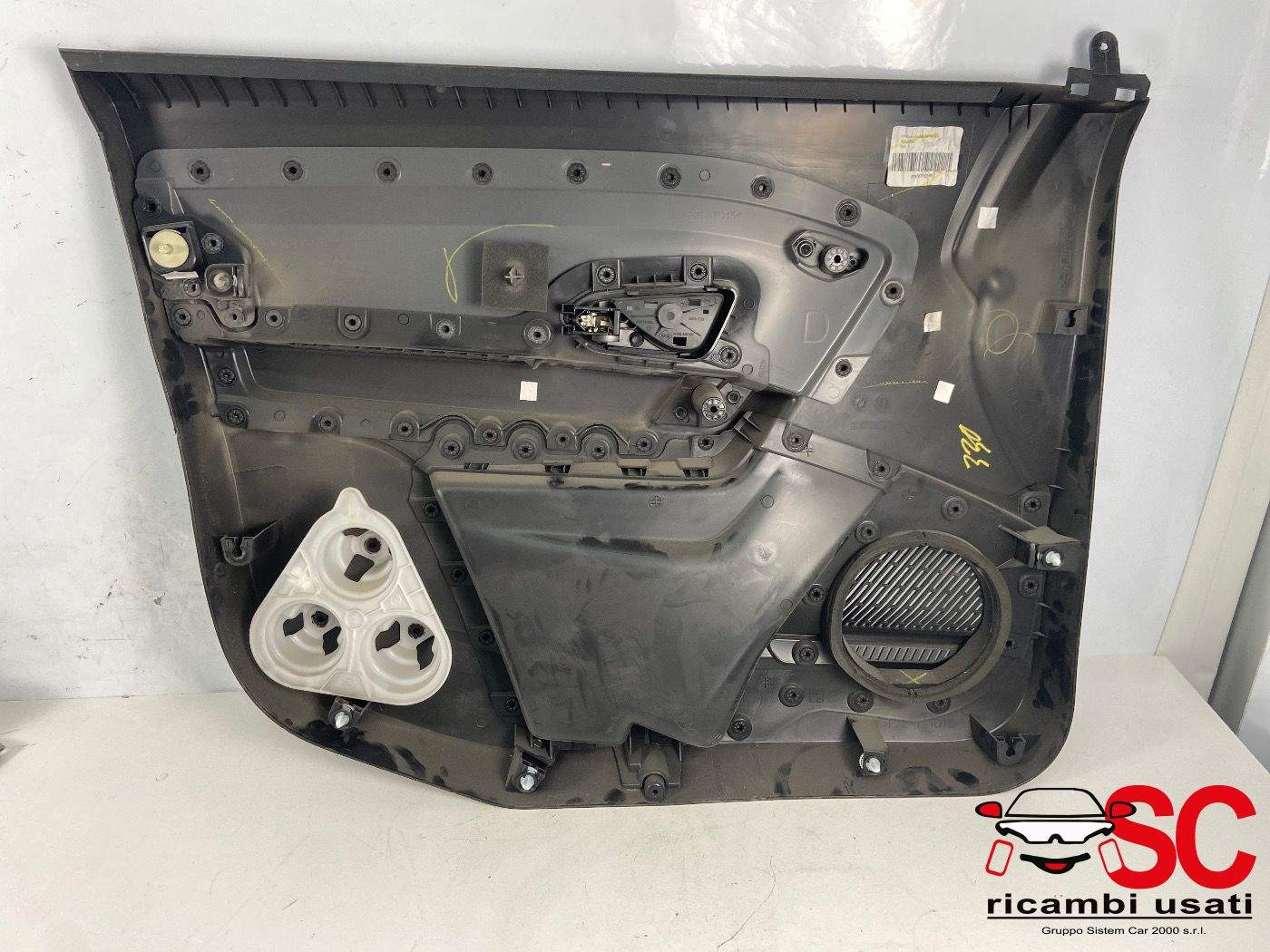 PANNELLO INTERNO PORTIERA ANT DX RENAULT Express Serie 809003195R (20>)