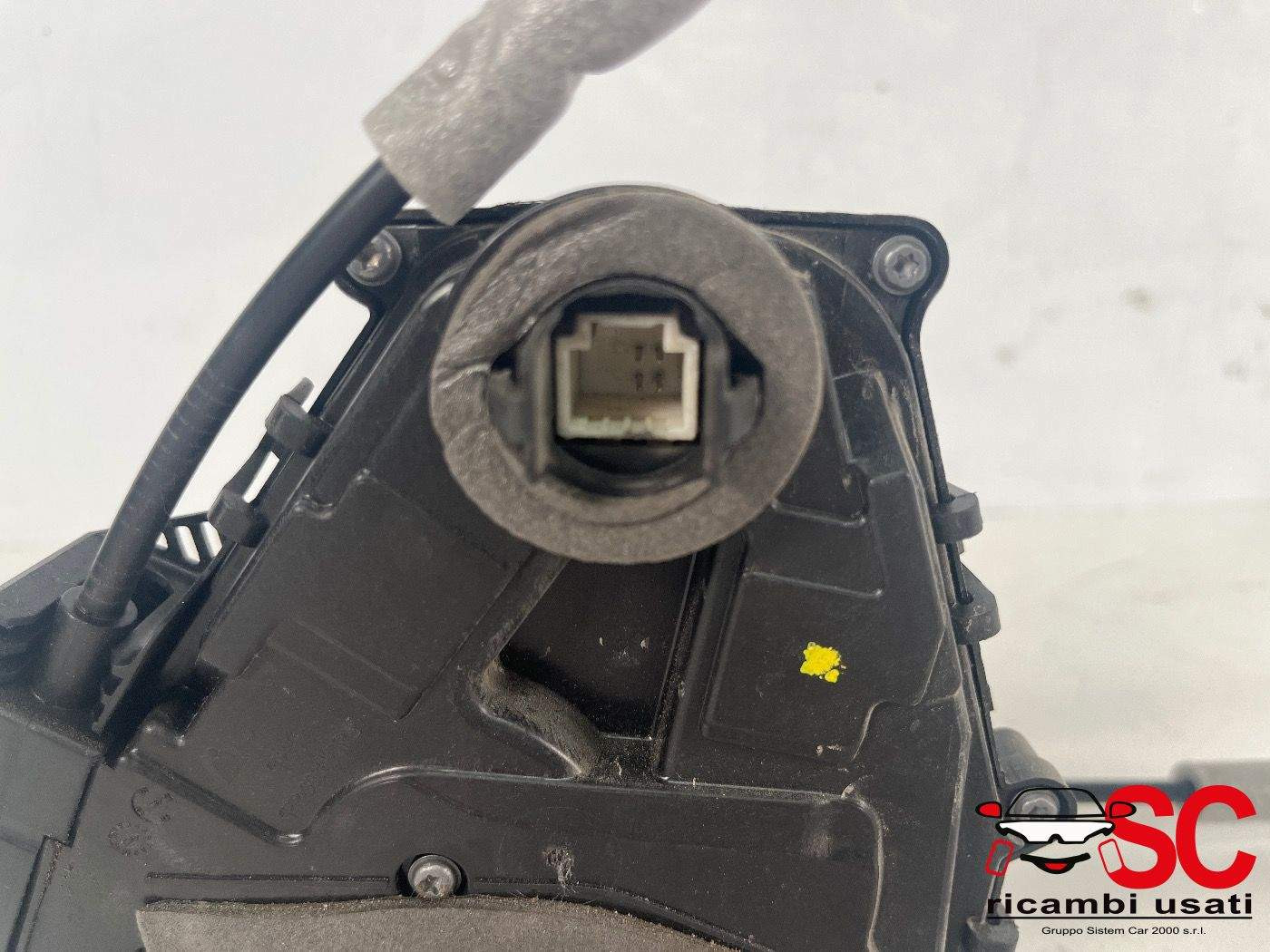 SERRATURA ANTERIORE DESTRA RENAULT Express Serie 805022699R (20>)
